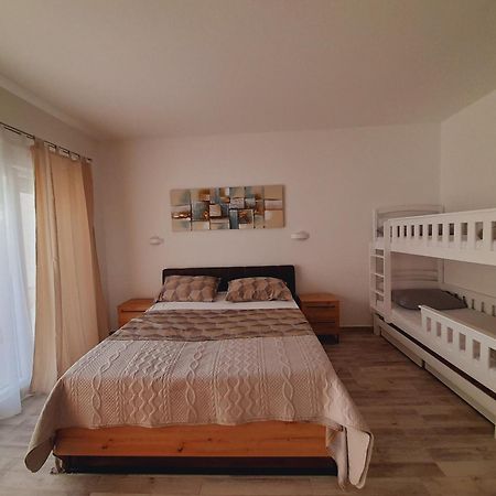 Villa Iva Rastevic Екстериор снимка