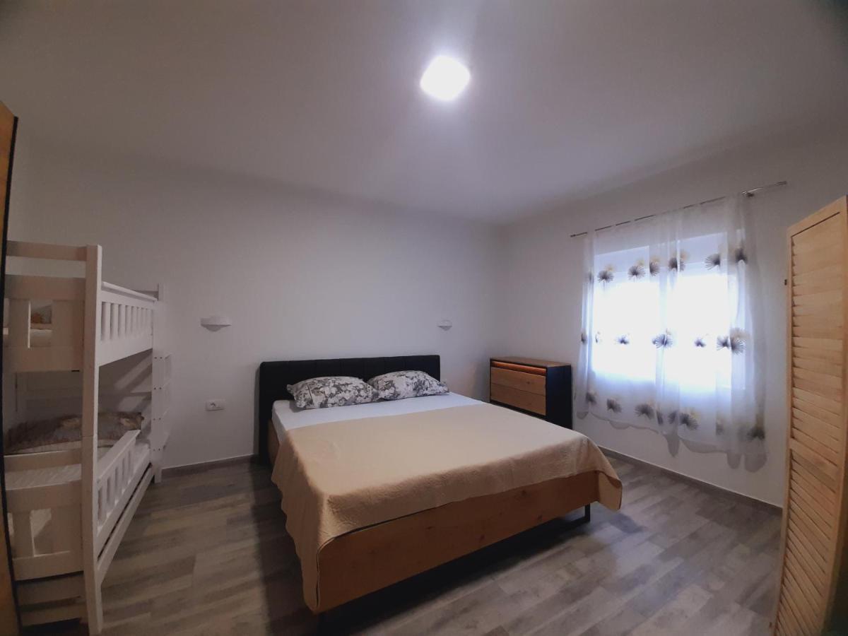 Villa Iva Rastevic Екстериор снимка
